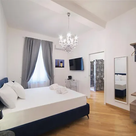 Dolcevite - Fontana Di Trevi 4*