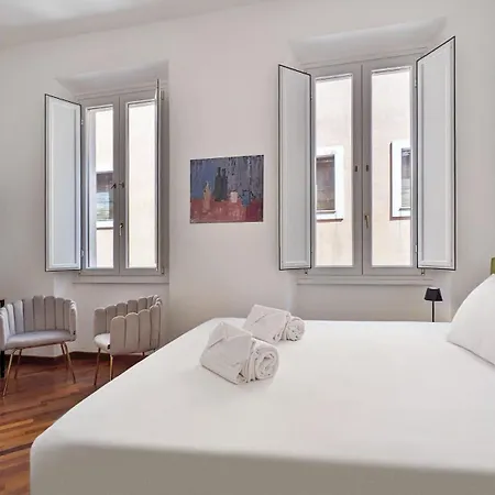 Dolcevite - Fontana Di Trevi 4*